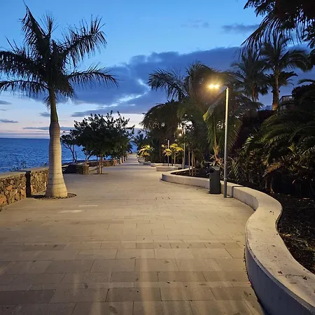 Playa Paraiso 2 Bedrooms With Ocean View Pool And Parking 아데제