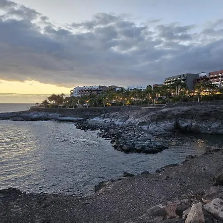 아파트 Playa Paraiso 2 Bedrooms With Ocean View Pool And Parking 아데제