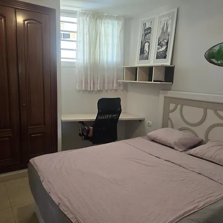 Playa Paraiso 2 Bedrooms With Ocean View Pool And Parking 아데제